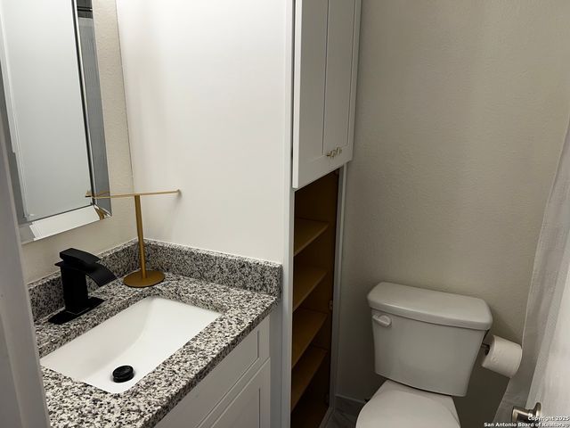 115 Caleta Beach, San Antonio, TX 78232