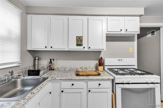 946 Highland Avenue, Tonawanda, NY 14223