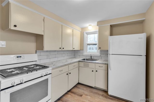 946 Highland Avenue, Tonawanda, NY 14223