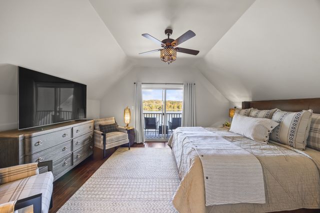 744 Miracle Rd, Decaturville, TN 38329