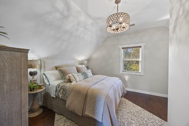 744 Miracle Rd, Decaturville, TN 38329