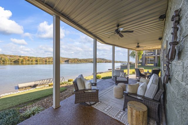 744 Miracle Rd, Decaturville, TN 38329