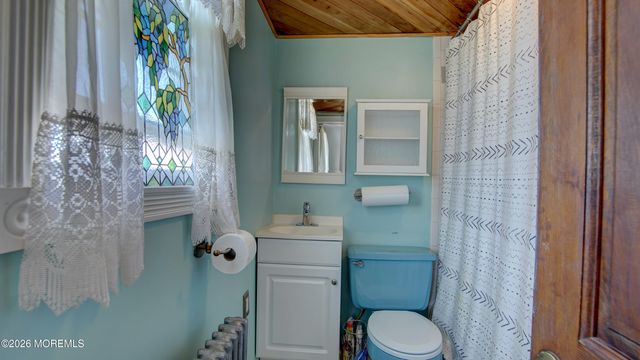 39 Harrison Street, Sayreville, NJ 08872