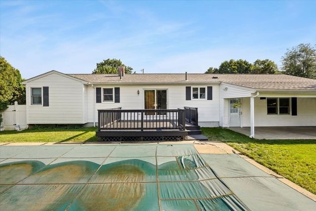 82 Midland Rd, Somerset, MA 02726