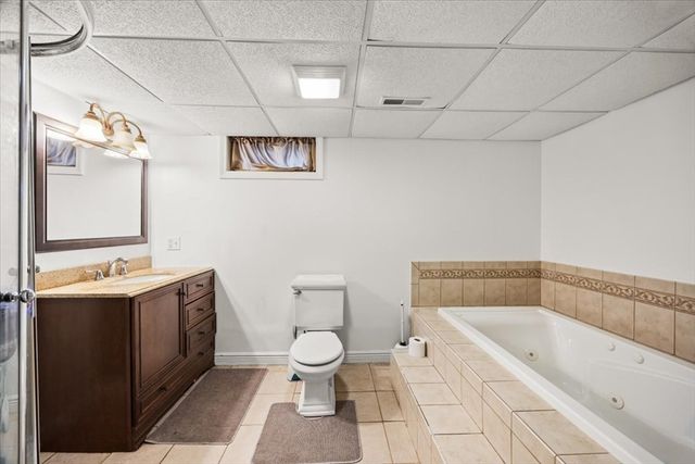 82 Midland Rd, Somerset, MA 02726