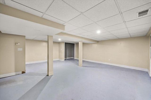 82 Midland Rd, Somerset, MA 02726