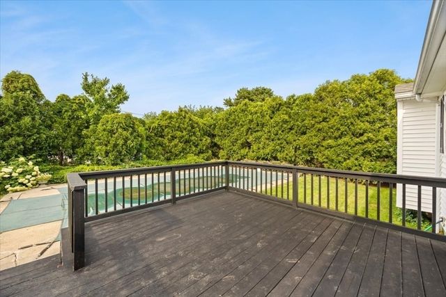 82 Midland Rd, Somerset, MA 02726