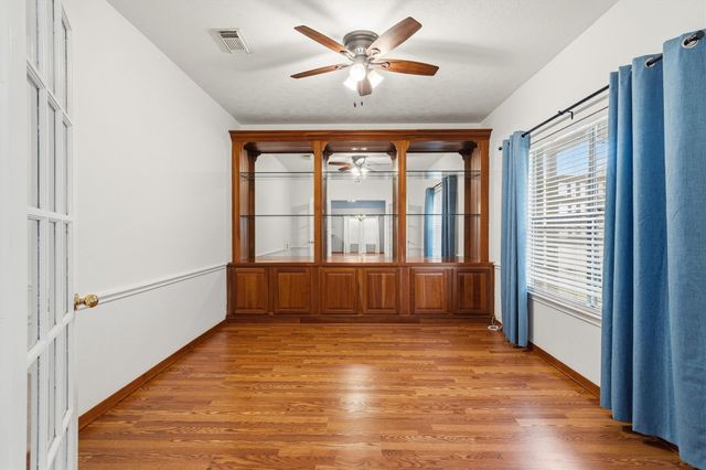1107 Elmgrove Park Lane, Seabrook, TX 77586