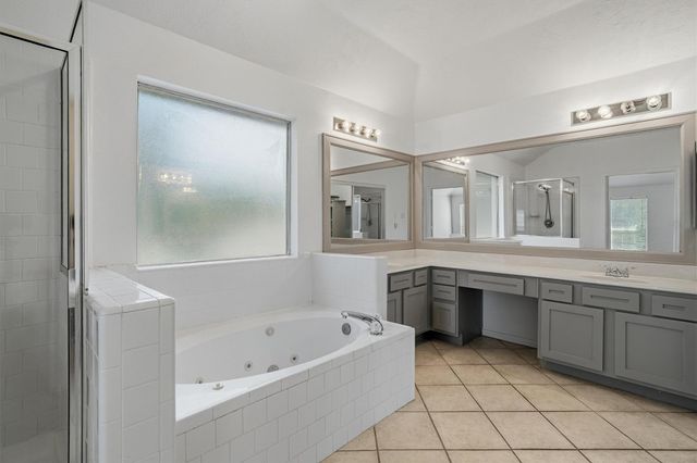 1107 Elmgrove Park Lane, Seabrook, TX 77586