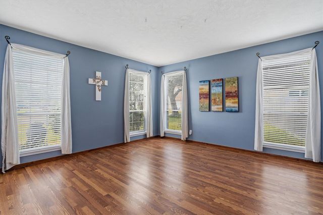 1107 Elmgrove Park Lane, Seabrook, TX 77586
