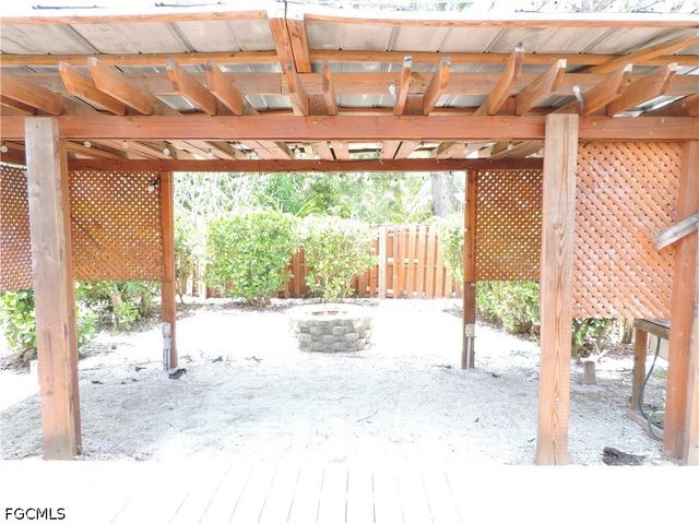 19000 Tampa RD S, Fort Myers, FL 33967