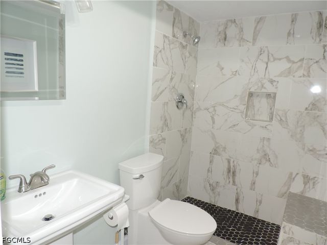 19000 Tampa RD S, Fort Myers, FL 33967