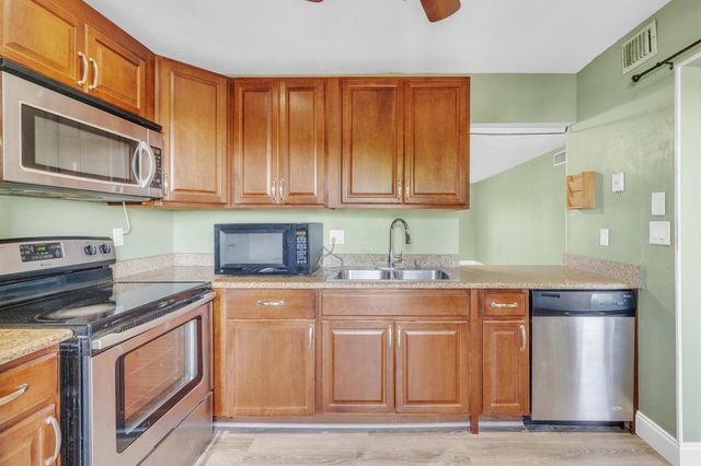 7541 NW 16th Street 1411, Plantation, FL 33313