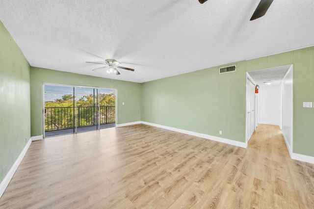 7541 NW 16th Street 1411, Plantation, FL 33313