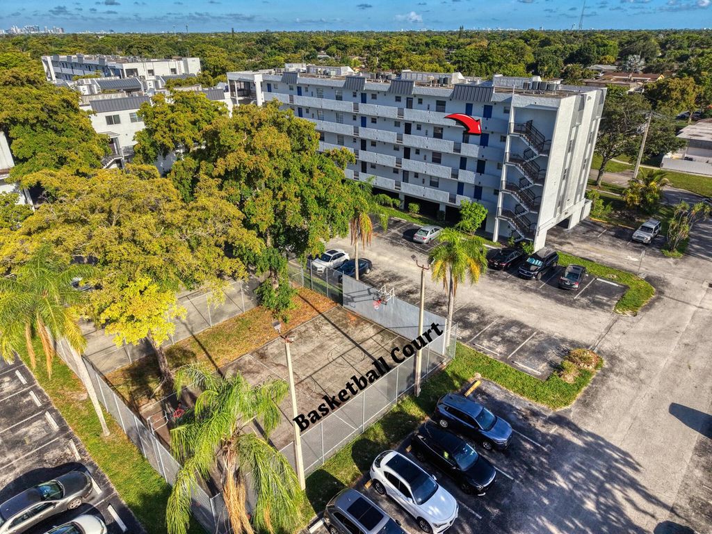 7541 NW 16th Street 1411, Plantation, FL 33313