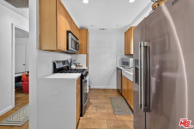 6838 Haywood Street, Los Angeles, CA 91042