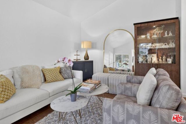 6838 Haywood Street, Los Angeles, CA 91042
