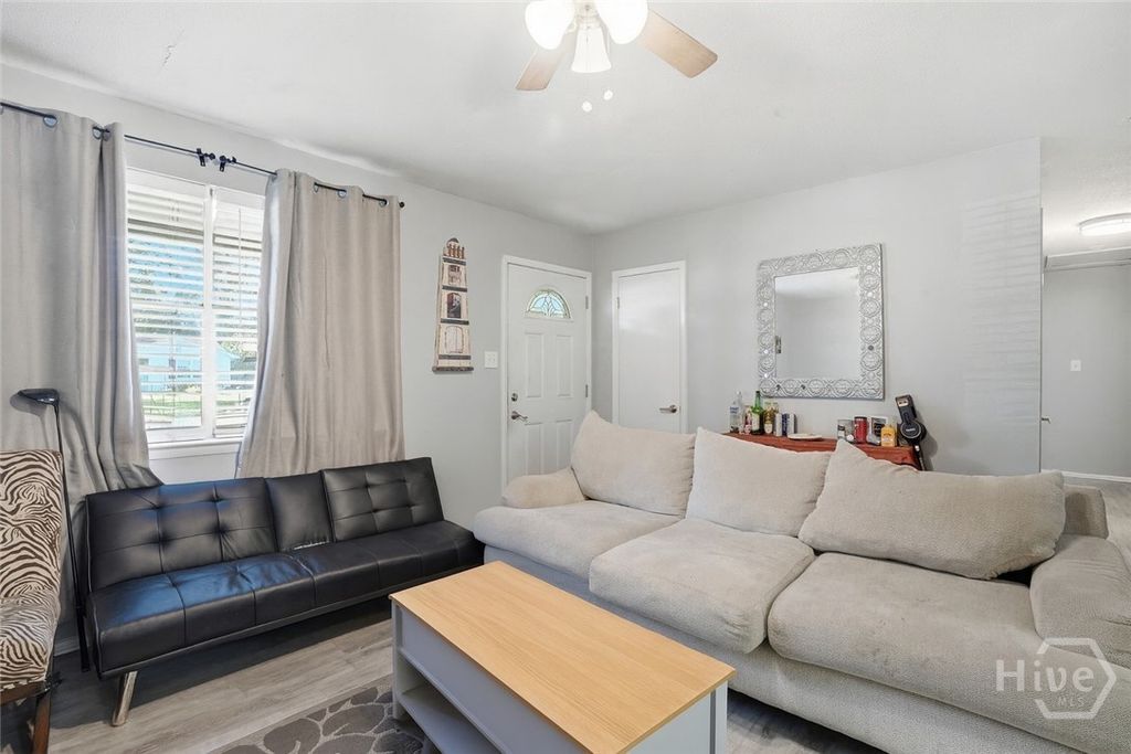 Image 4 of property listing at 123 Wassaw Road, Savannah, GA 31410