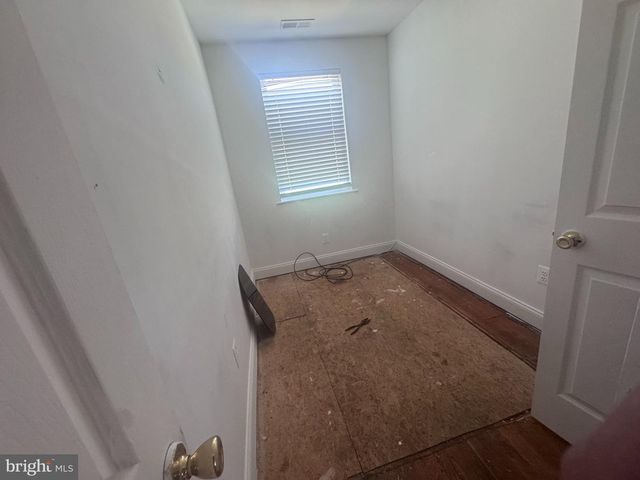 4818 GREENCREST RD, Baltimore, MD 21206