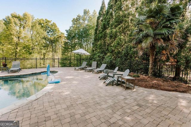 3881 Alexandria Drive, Gainesville, GA 30506