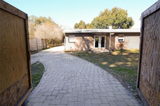 2606 E CRYSTAL LAKE AVENUE, Orlando, FL 32806