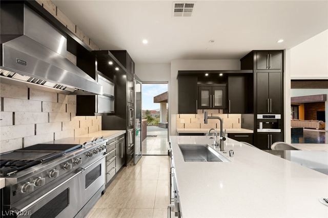 2805 Via Tazzoli Court, Henderson, NV 89052