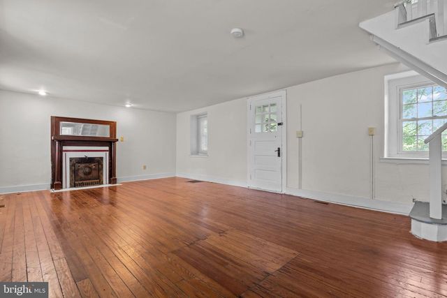 4223 FERGUSON DR, Doylestown, PA 18902