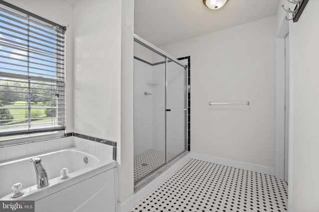 4223 FERGUSON DR, Doylestown, PA 18902