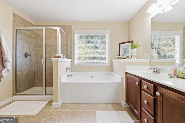 3259 BERKELEY GLEN Way, Peachtree Corners, GA 30092