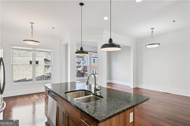 745 Fountainhead Lane NE 126, Atlanta, GA 30324