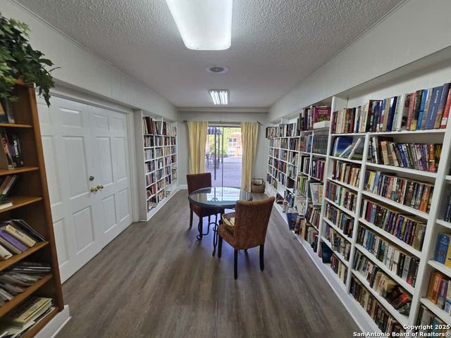 8401 N New Braunfels Ave Apt 106A, San Antonio, TX 78209