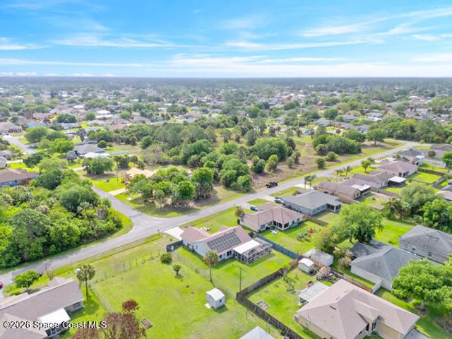 1670 Barnes Avenue NW, Palm Bay, FL 32907