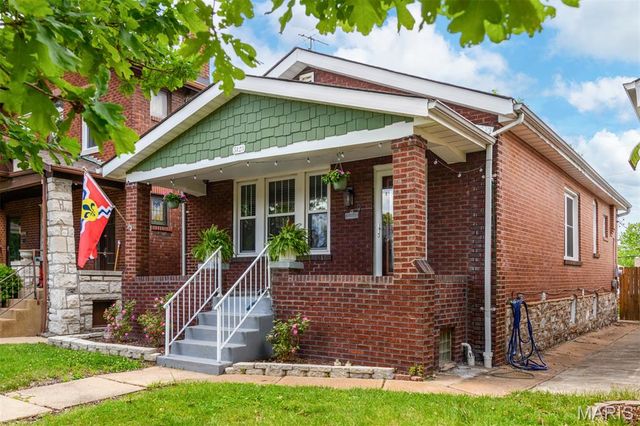 5123 Goethe Avenue, St Louis, MO 63109