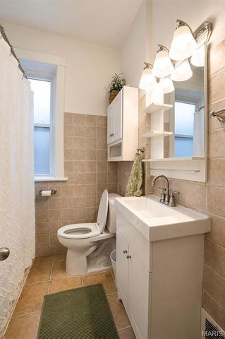 5123 Goethe Avenue, St Louis, MO 63109