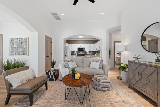 6801 Beckett RD 106L, Austin, TX 78749