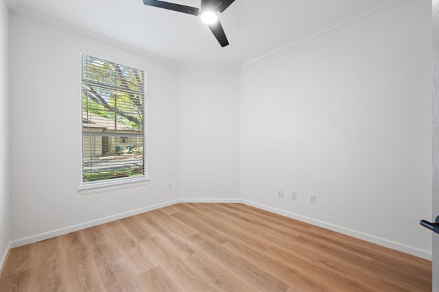 6801 Beckett RD 106L, Austin, TX 78749