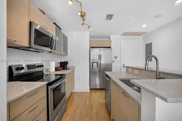 350 NE 24th St 1405, Miami, FL 33137