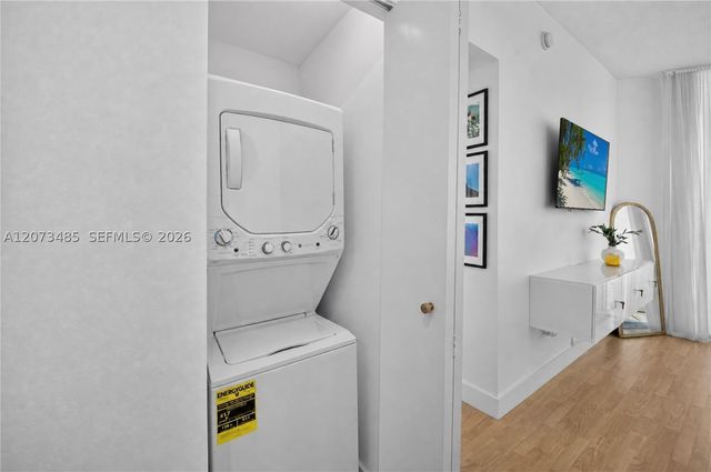 350 NE 24th St 1405, Miami, FL 33137
