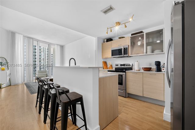 350 NE 24th St 1405, Miami, FL 33137