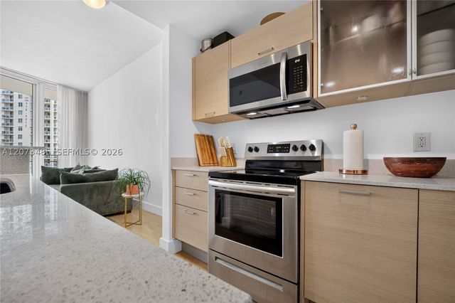 350 NE 24th St 1405, Miami, FL 33137