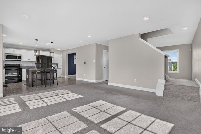 303 MAGNOLIA LN, New Providence, PA 17560
