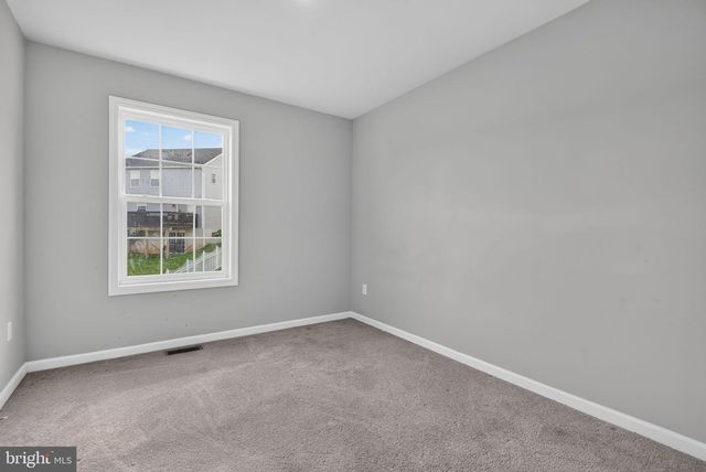 303 MAGNOLIA LN, New Providence, PA 17560