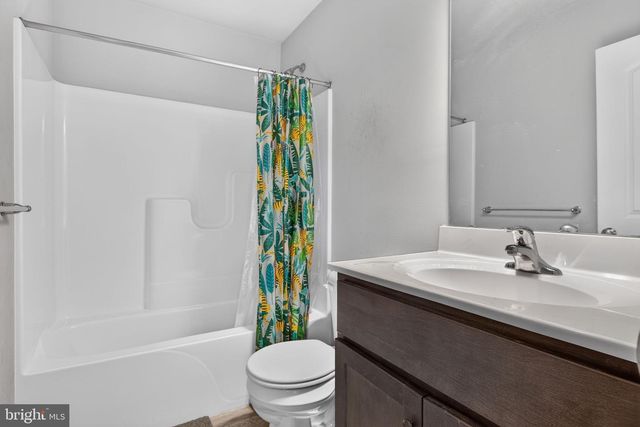 303 MAGNOLIA LN, New Providence, PA 17560