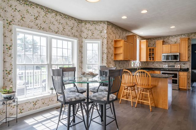 59 Rosegate Farm Drive, Manchester, NH 03109
