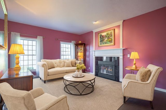 59 Rosegate Farm Drive, Manchester, NH 03109