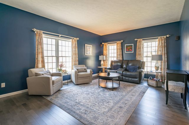 59 Rosegate Farm Drive, Manchester, NH 03109
