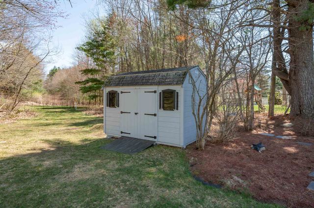 59 Rosegate Farm Drive, Manchester, NH 03109