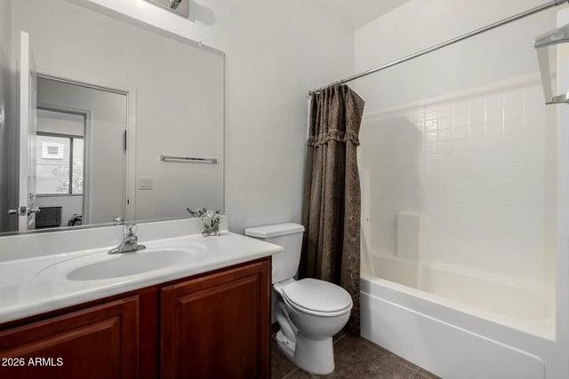 2854 S Peel Drive, Gilbert, AZ 85295