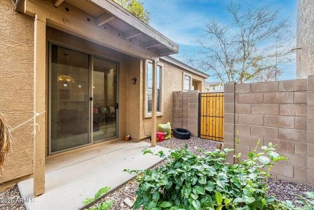 2854 S Peel Drive, Gilbert, AZ 85295