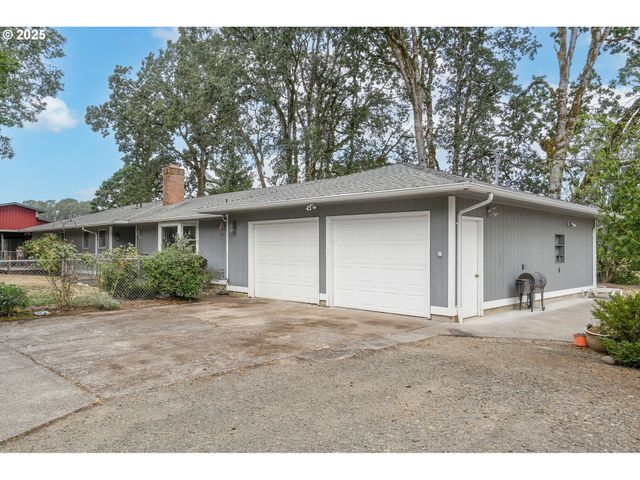1780 Clover Ridge Rd Ne, Albany, OR 97321